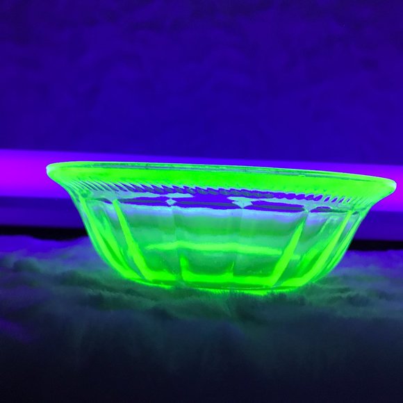 Vintage Vaseline Glass Dessert Bowl Block Optic #26 - Picture 4 of 10